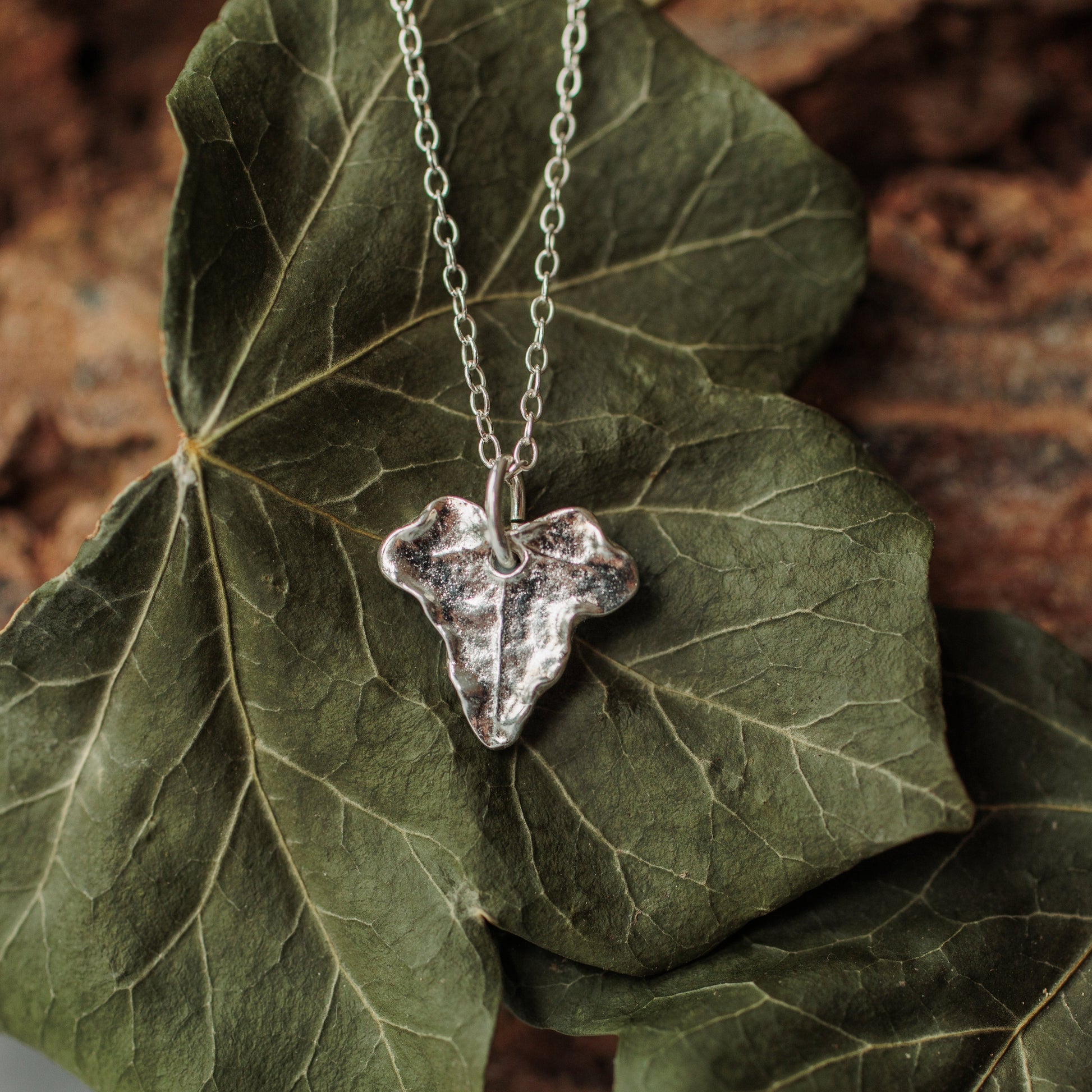 Handmade silver dainty ivy leaf necklace - Iris & Lolli